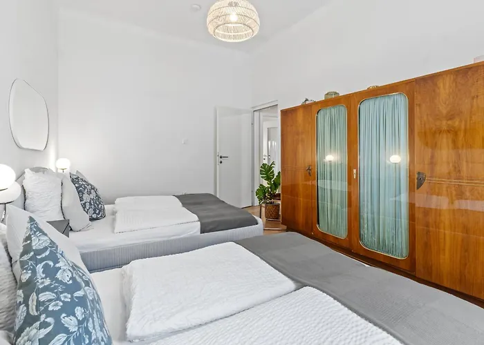 Apartamento Monthly - 2br- 2-min Walk To Metro Meidling