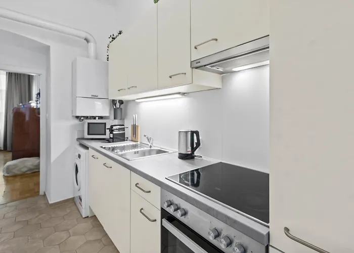 Apartamento Monthly - 2br- 2-min Walk To Metro Meidling